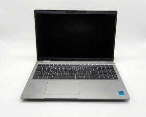 DELL Latitude 5520 Core I5-1135G7 2.4 Ghz 8GB 256GB M.2-2280 Webcam LCD UHD 15.6 Win 11 Pro - D1106261SP Grado B